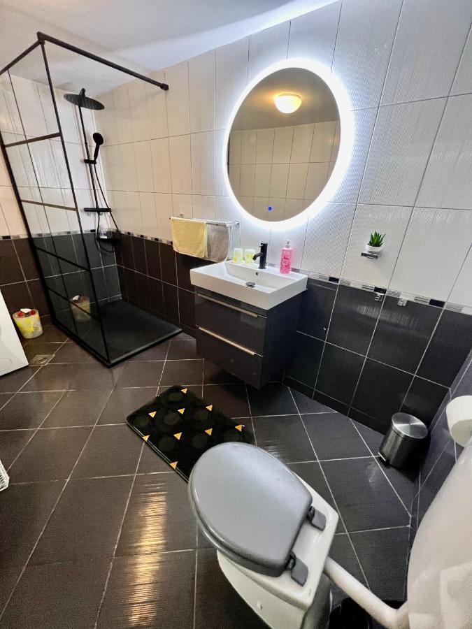 Apartment Nikolina トロギール エクステリア 写真