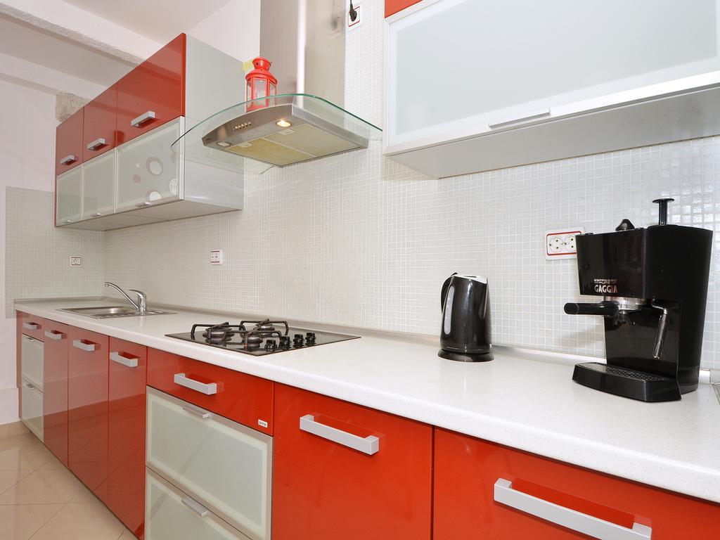 Apartment Nikolina トロギール エクステリア 写真